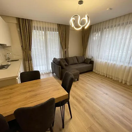 Lazmaris Aparthotel *